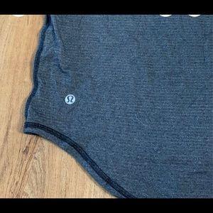 Size 8 lulu lemon gray stripe v neck tee